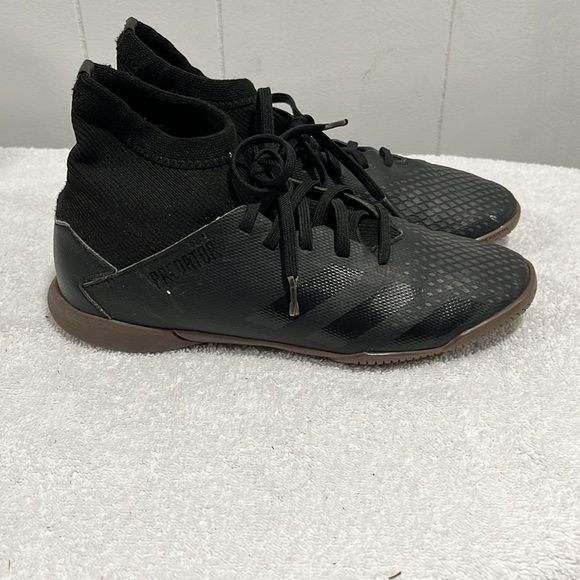 Adidas Predator shoes boys 4.5 - Picture 3 of 5